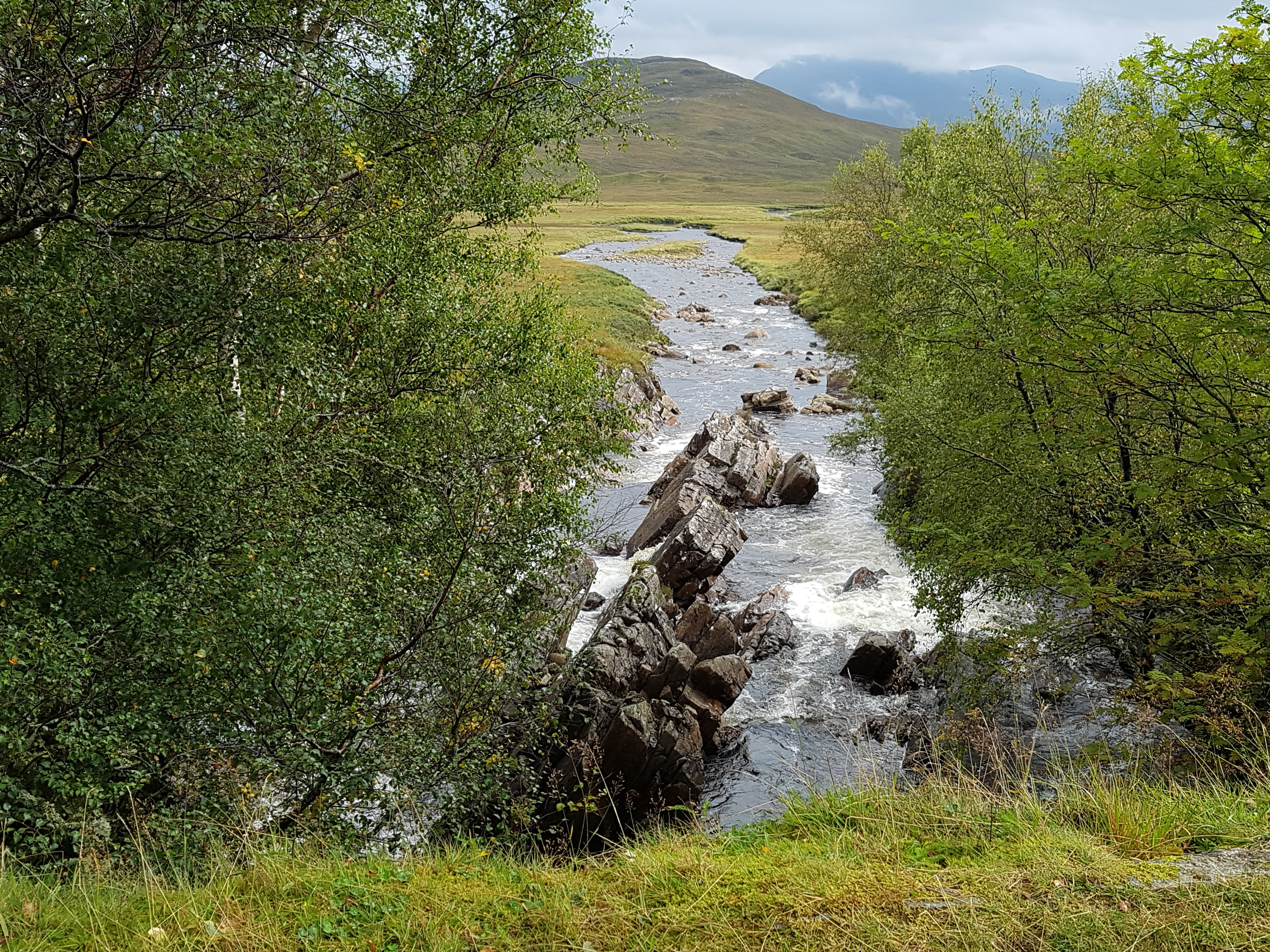 River running between narrow gorge